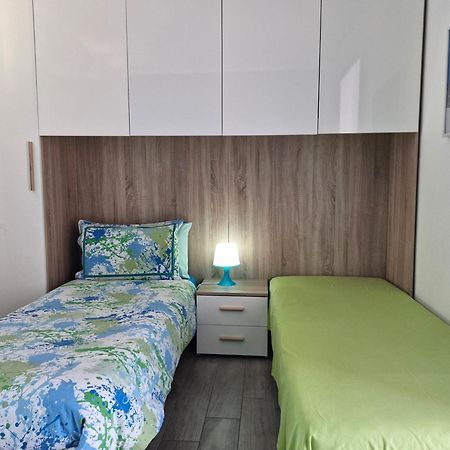 Welcome Home Apartment Lierna Bagian luar foto